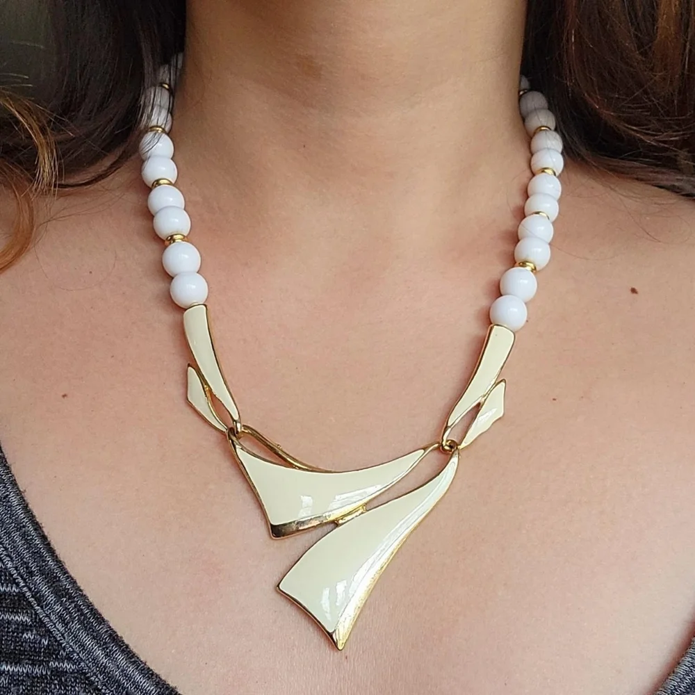 Vintage 10K GP Beaded White / Cream Colored Statement Necklace